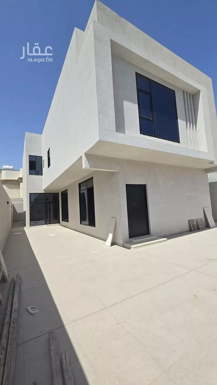 فيلا للبيع في شارع اوس بن المنذر, مدينة الظهران, المنطقة الشرقية