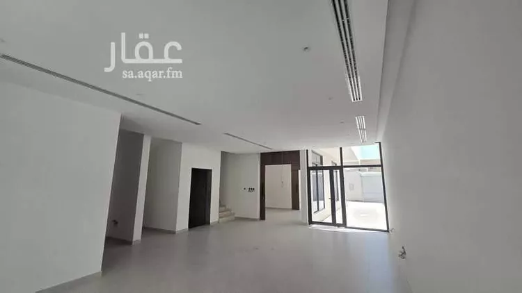 فيلا للبيع في شارع اوس بن المنذر, حي الدوحة الجنوبية, مدينة الظهران, المنطقة الشرقية 1 صورة