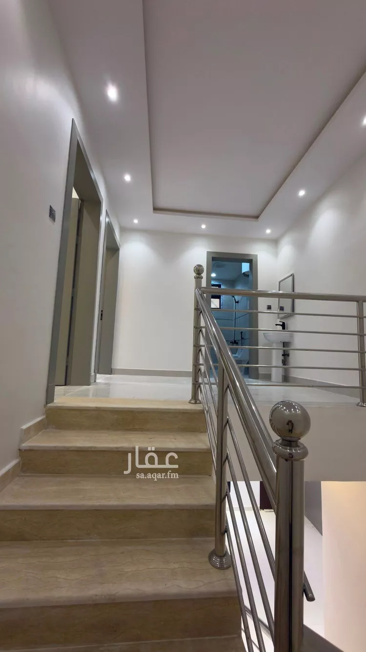 دور للبيع في شارع دنقلا, حي طيبة, مدينة الرياض, منطقة الرياض صورة 3
