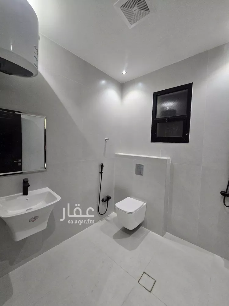 فيلا للبيع في شارع يثرب, حي شبرا, مدينة الرياض, منطقة الرياض 6