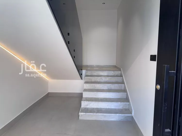 دور للبيع في شارع نافع بن أبي نجيع, حي بدر, مدينة الرياض, منطقة الرياض صورة 3