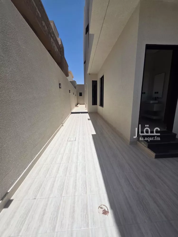 دور للبيع في شارع أبي القاسم عبدالرحيم, حي ظهرة البديعة, مدينة الرياض, منطقة الرياض صورة 4