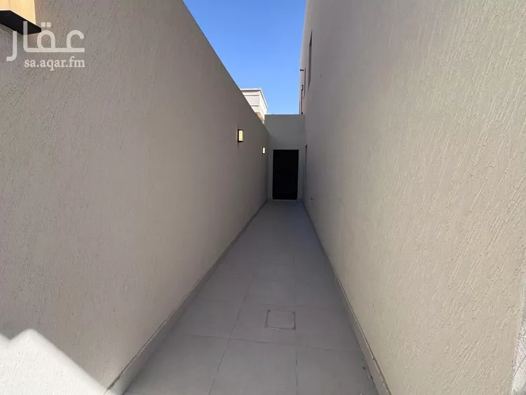 دور للبيع في شارع نافع بن أبي نجيع, حي بدر, مدينة الرياض, منطقة الرياض صورة 4