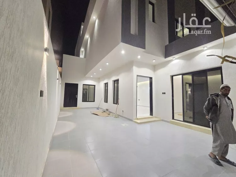 فيلا للبيع في شارع يثرب, حي شبرا, مدينة الرياض, منطقة الرياض صورة 3