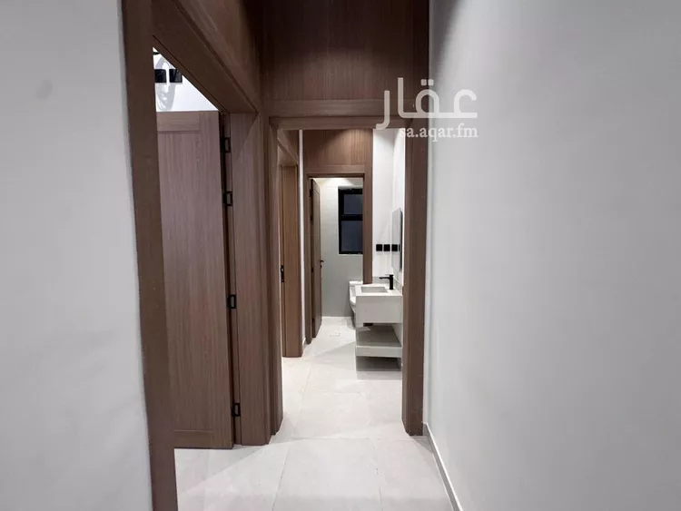 دور للبيع في شارع نافع بن أبي نجيع, حي بدر, مدينة الرياض, منطقة الرياض صورة 5