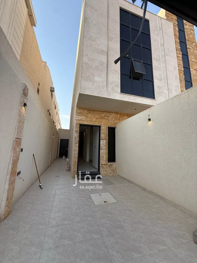 دور للبيع في شارع علاء الدين القرشي, حي العوالي, مدينة الرياض, منطقة الرياض صورة 2
