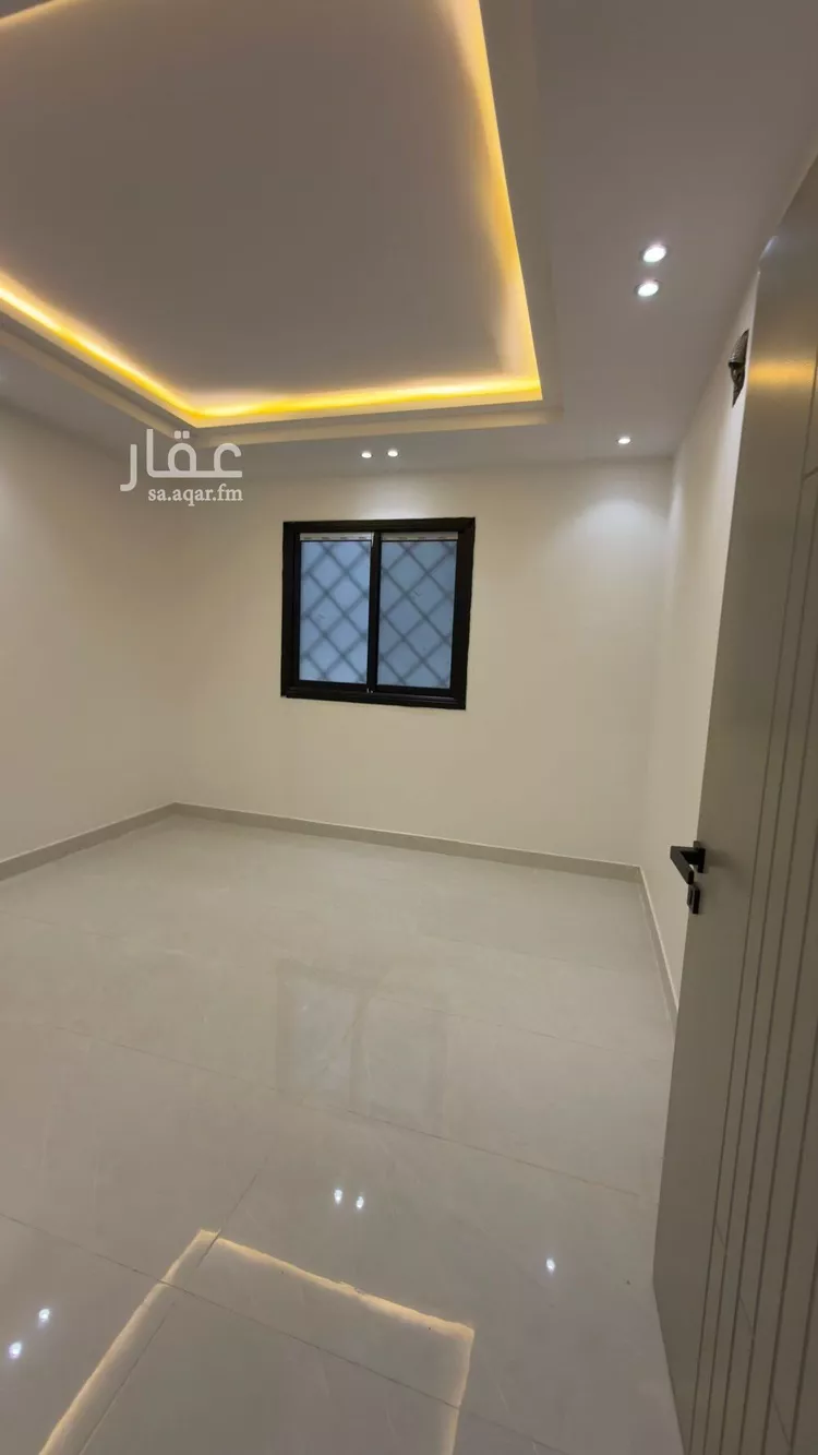 دور للبيع في شارع دنقلا, حي طيبة, مدينة الرياض, منطقة الرياض 7