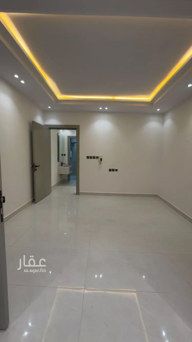 دور للبيع في شارع دنقلا, حي طيبة, مدينة الرياض, منطقة الرياض صورة 4