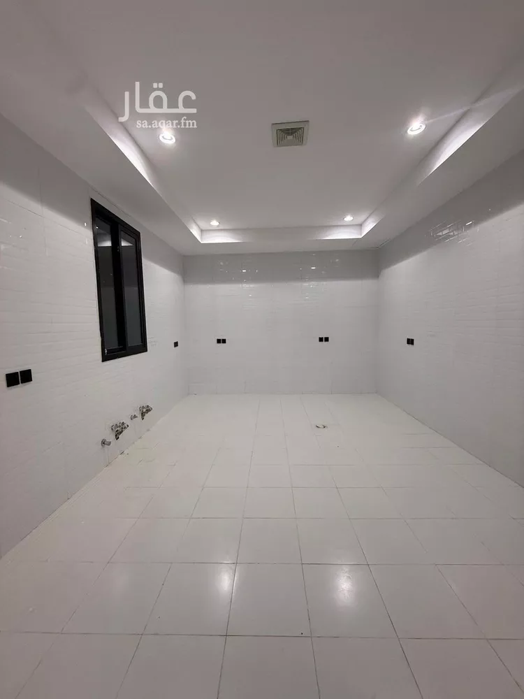 دور للبيع في شارع رفاعة بن شداد, حي عكاظ, مدينة الرياض, منطقة الرياض 8