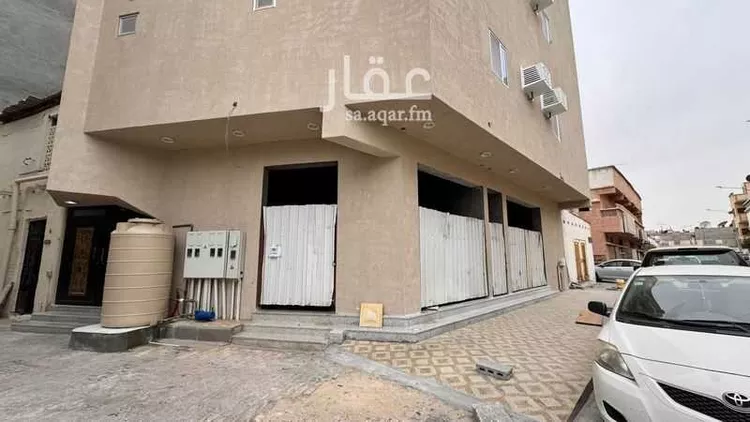 محل للإيجار في شارع ابن الربيع, حي باب الشمال, مدينة القطيف, المنطقة الشرقية صورة 5