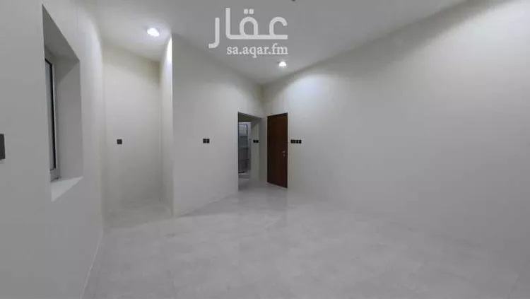 شقة للإيجار في شارع ابن الربيع, حي الجراري, مدينة القطيف, المنطقة الشرقية صورة 2