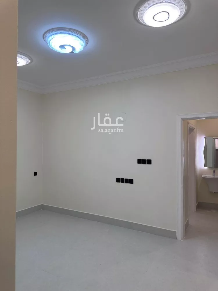 شقة للإيجار في شارع ابن سفير, حي العريجاء الأوسط, مدينة الرياض, منطقة الرياض صورة 5