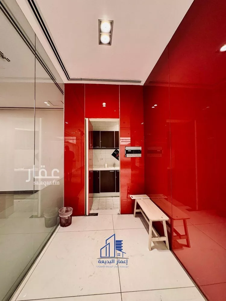 عمارة للإيجار في شارع المدينه المنوره, حي ظهرة البديعة, مدينة الرياض, منطقة الرياض صورة 4