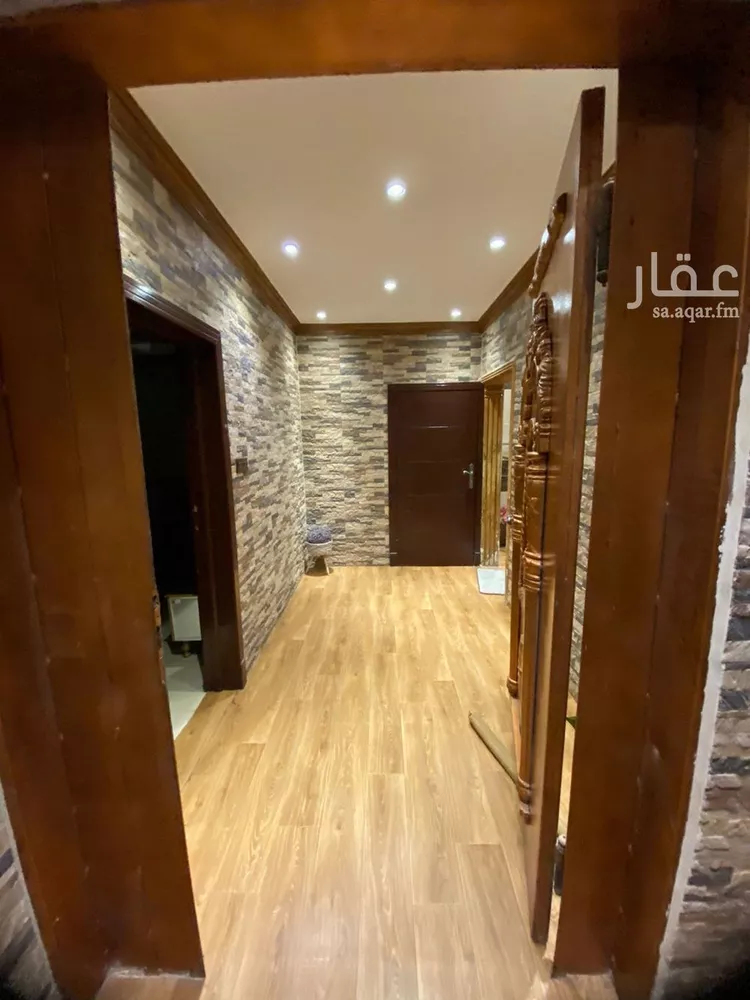 Floor for Rent in Riyadh Sultanah 9