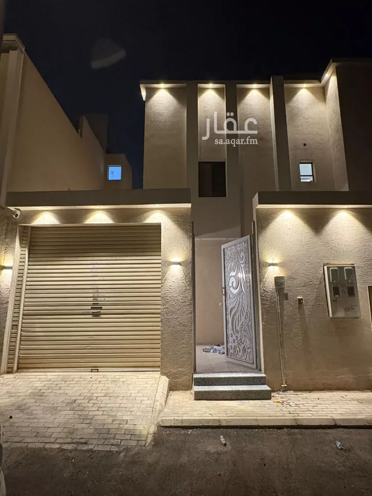دور للبيع في شارع محمد بن إسحاق المدني, حي بدر, مدينة الرياض, منطقة الرياض 8