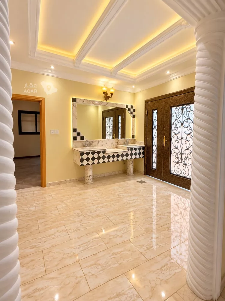 فيلا للبيع في شارع عبدالكريم السلمي, حي ظهرة البديعة, مدينة الرياض, منطقة الرياض 18