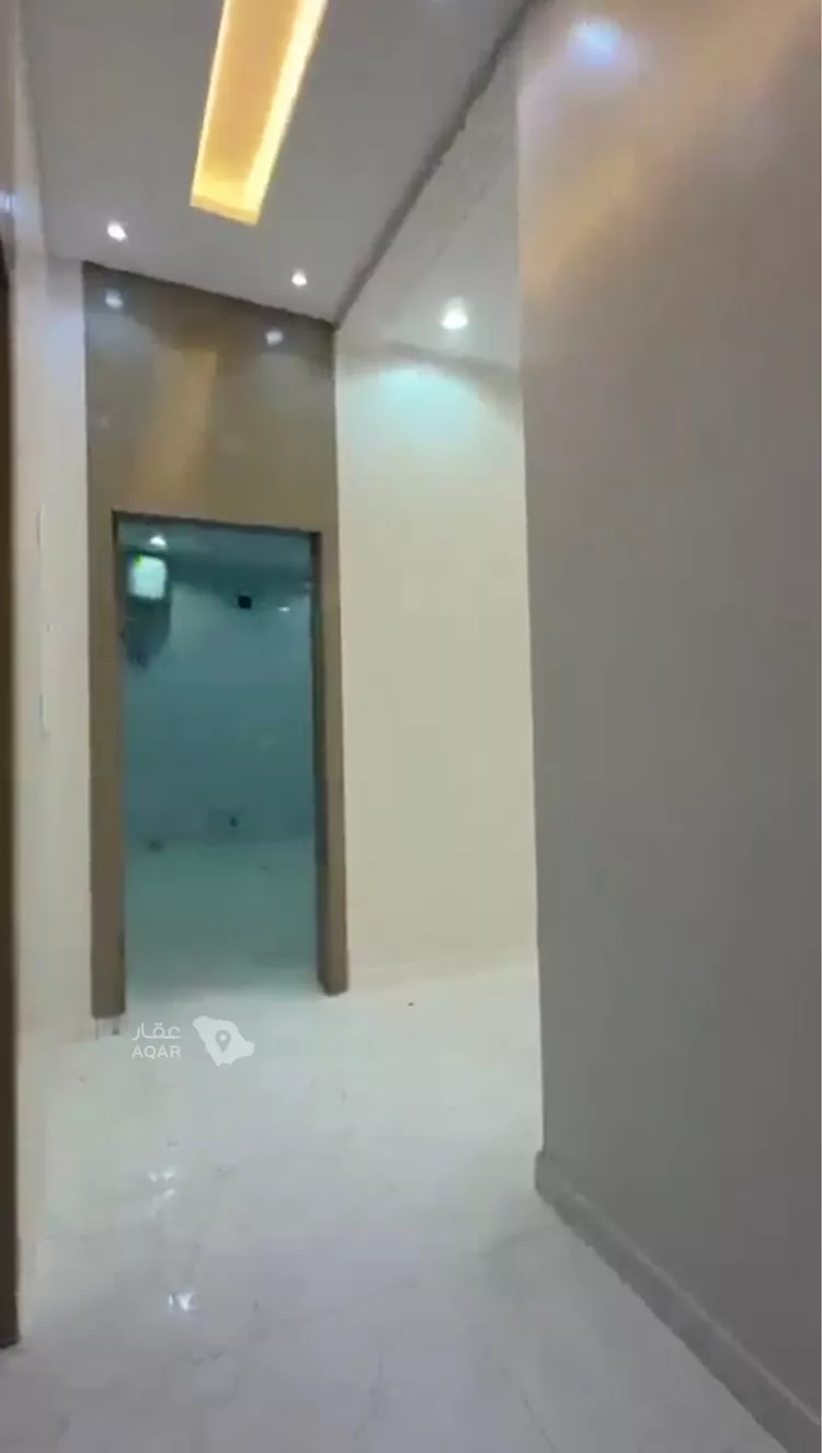 Floor for Rent in Riyadh Al Janadriyah 3