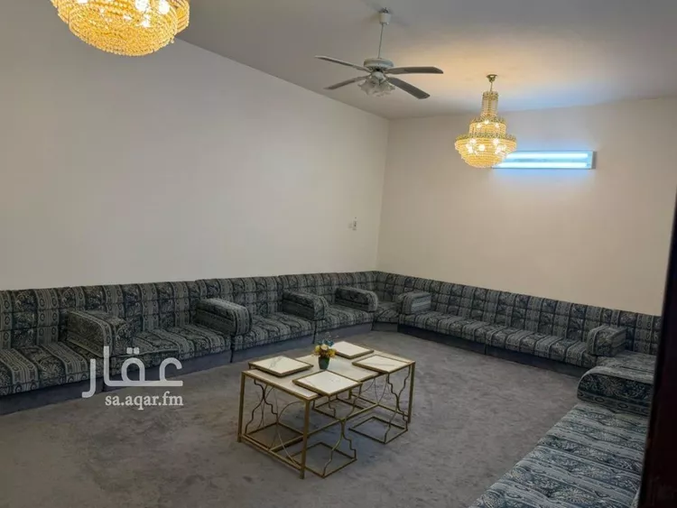 Floor for Rent in Riyadh Al Uraija Al Wusta صورة 2