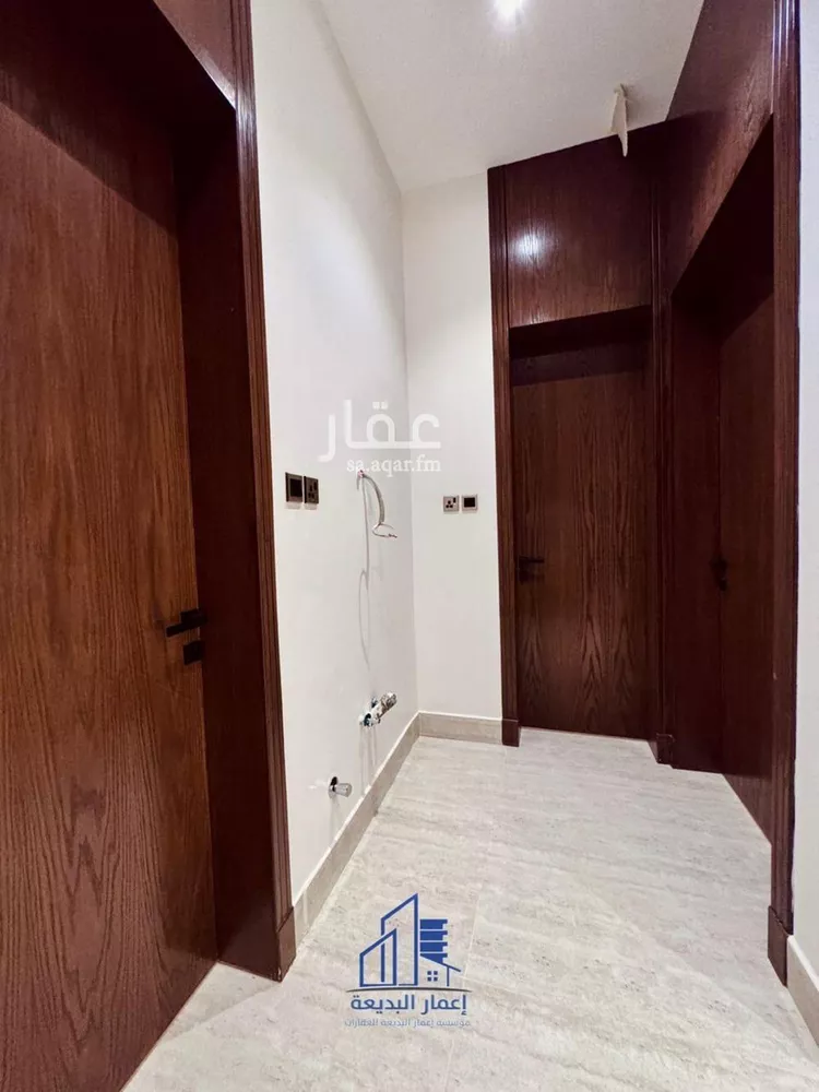 Floor for Sale in Riyadh Dhahrat Al Badi'ah 15