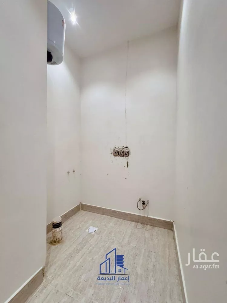 Floor for Sale in Riyadh Dhahrat Al Badi'ah 13