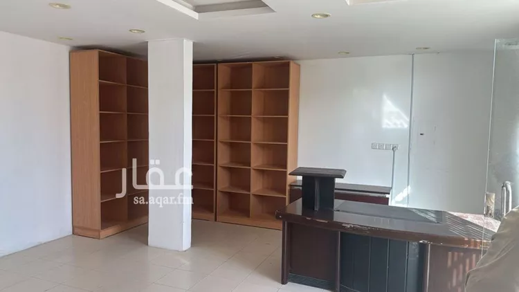 محل للإيجار في شارع حمزة بن عبدالمطلب, حي العريجاء الغربي, مدينة الرياض, منطقة الرياض صورة 3