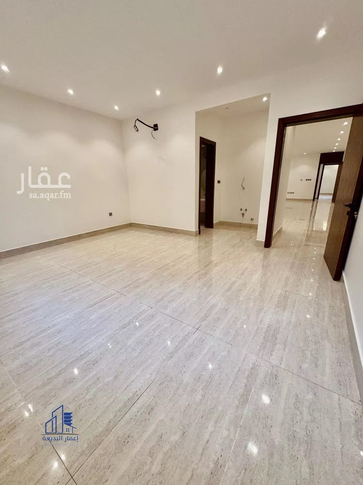 دور للبيع في شارع بكر بن العلاء, حي ظهرة البديعة, مدينة الرياض, منطقة الرياض 18