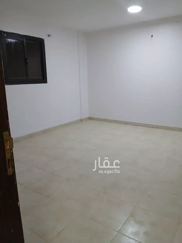 شقة للإيجار في شارع حمزة ابن عبدالمطلب, حي العريجاء الغربي, مدينة الرياض, منطقة الرياض صورة 3