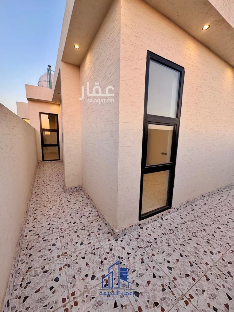 دور للبيع في شارع وادي الدويمة, حي ظهرة البديعة, مدينة الرياض, منطقة الرياض 18