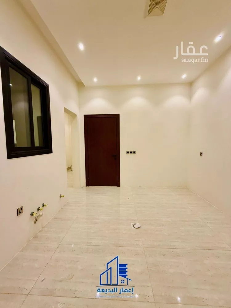 Floor for Sale in Riyadh Dhahrat Al Badi'ah 18