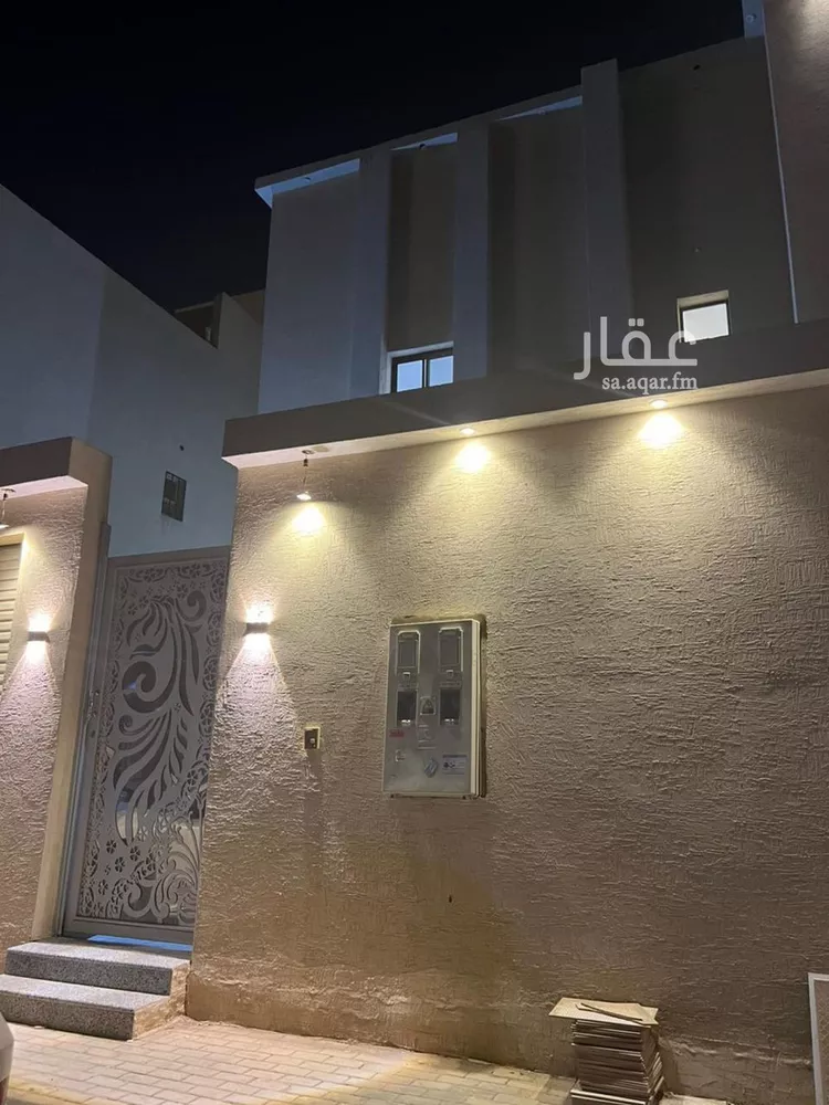 دور للبيع في شارع محمد بن إسحاق المدني, حي بدر, مدينة الرياض, منطقة الرياض صورة 3