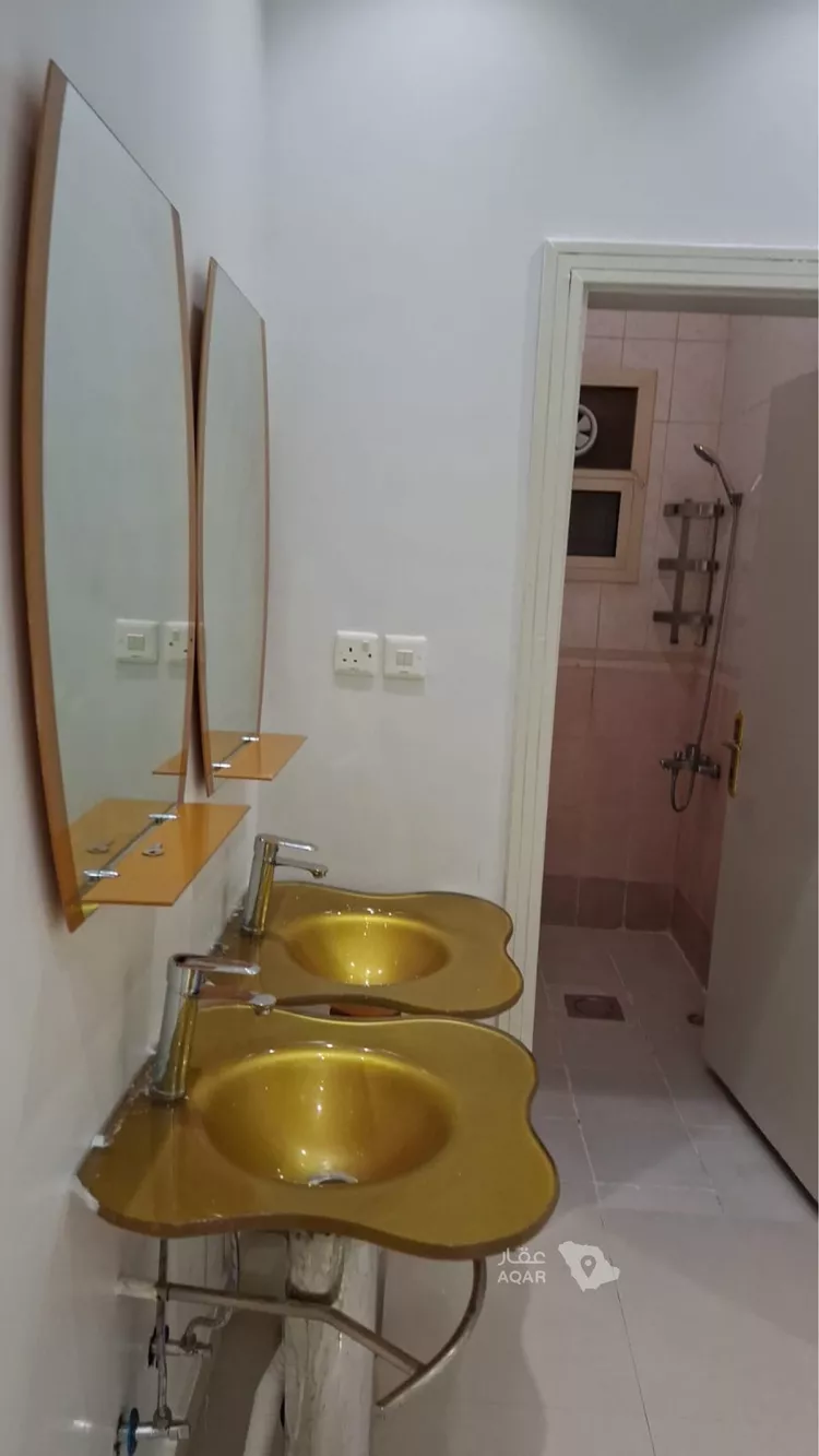 Floor for Rent in Riyadh Dhahrat Al Badi'ah صورة 2