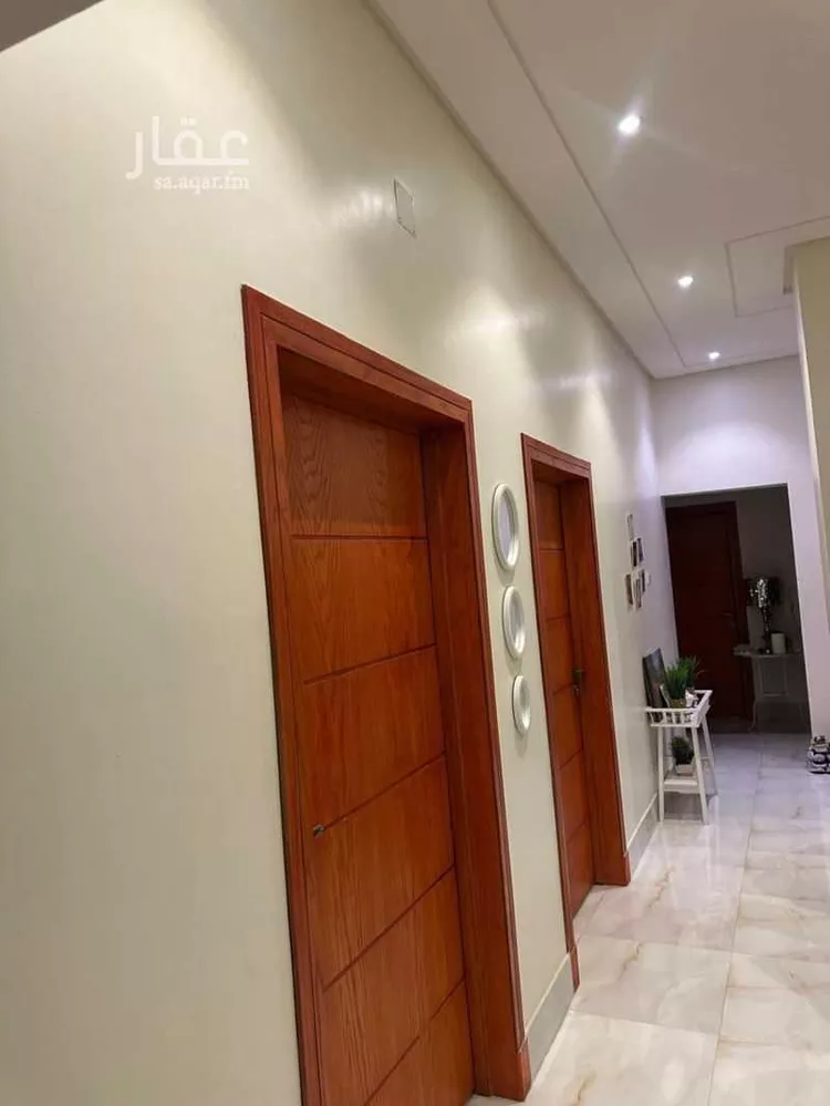 فيلا للبيع في شارع ابن الخريف, حي العريجاء الأوسط, مدينة الرياض, منطقة الرياض صورة 5