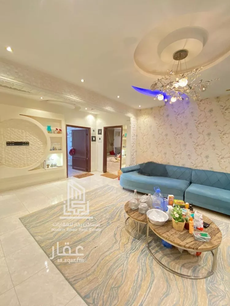 فيلا للبيع في شارع ابي المجد الثقفي, حي العزيزية, مدينة الرياض, منطقة الرياض 18