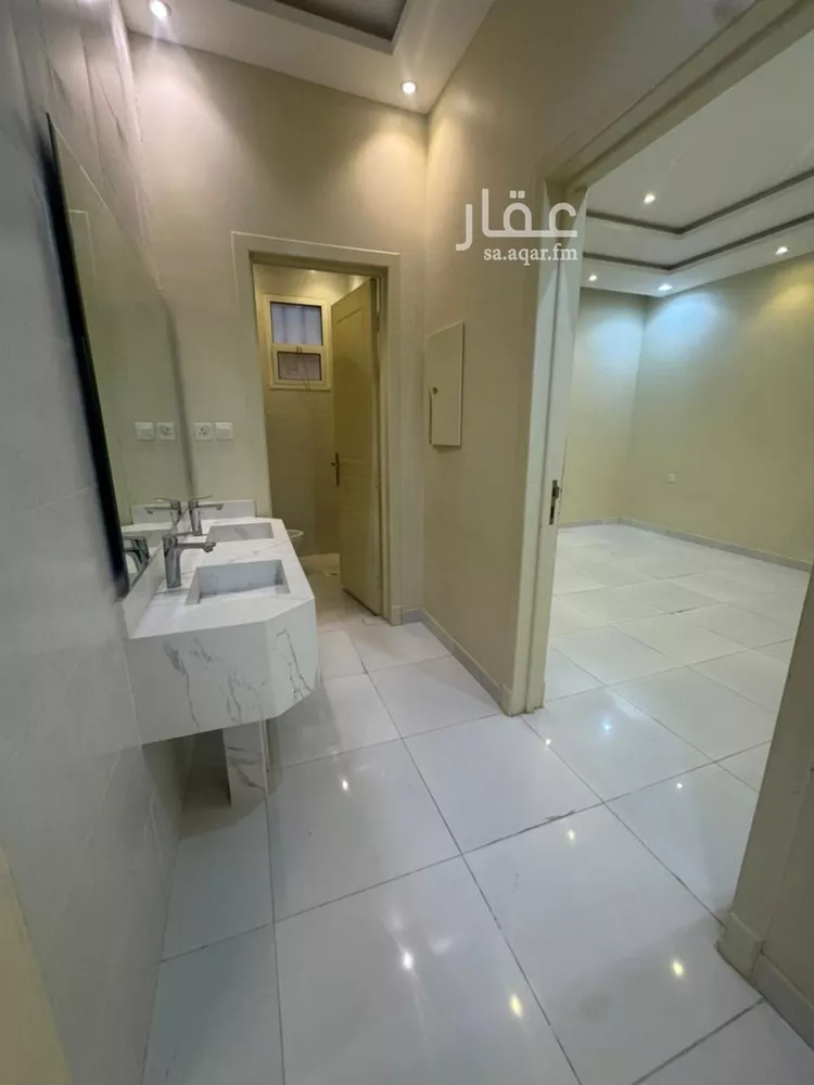 دور للإيجار في شارع محمد بن عيسى العدني, حي المهدية, مدينة الرياض, منطقة الرياض 6