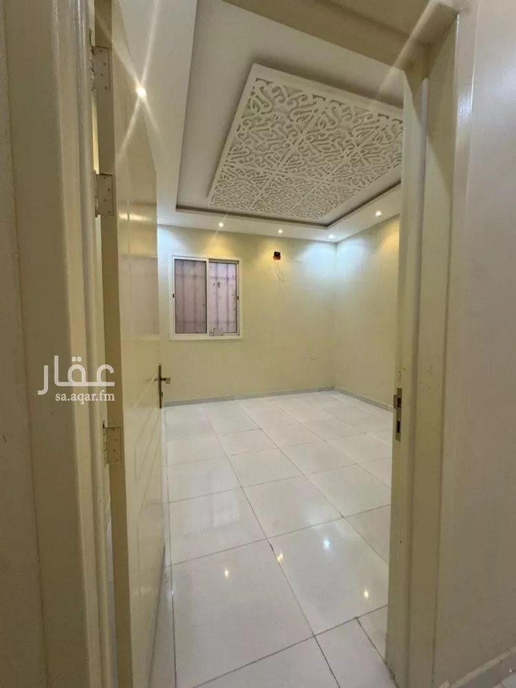 دور للإيجار في شارع محمد بن عيسى العدني, حي المهدية, مدينة الرياض, منطقة الرياض 8