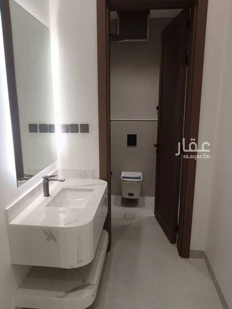 Floor for Rent in Riyadh Al Qadisiyah 12