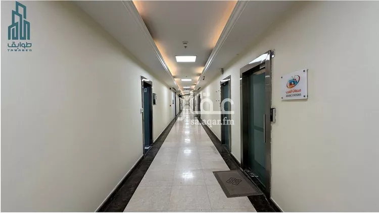 مكتب تجاري للإيجار في شارع الدائرى الشمالى الفرعي, حي التعاون, مدينة الرياض, منطقة الرياض صورة 3