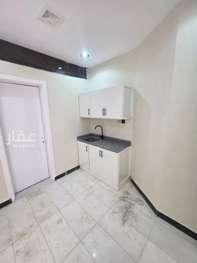 شقة للإيجار في شارع ابي الفضل الهمذاني, حي الملك سلمان, مدينة الرياض, منطقة الرياض صورة 3