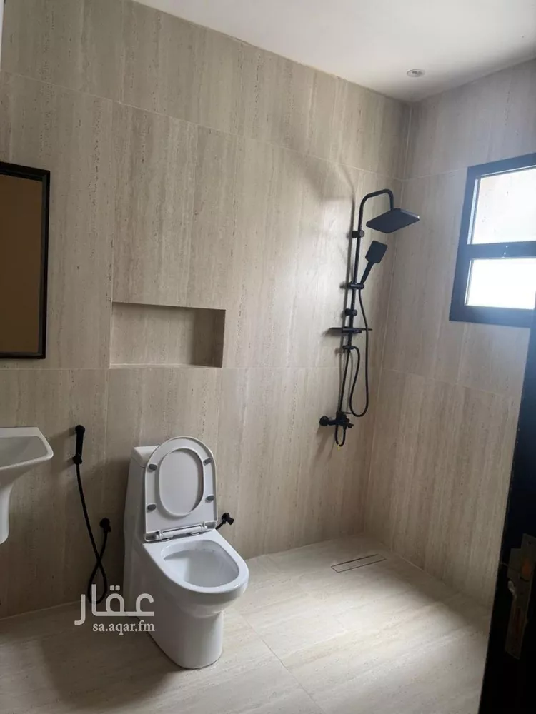 فيلا للإيجار في شارع عبدالرحمن ابن مرشد, حي المهدية, مدينة الرياض, منطقة الرياض صورة 3