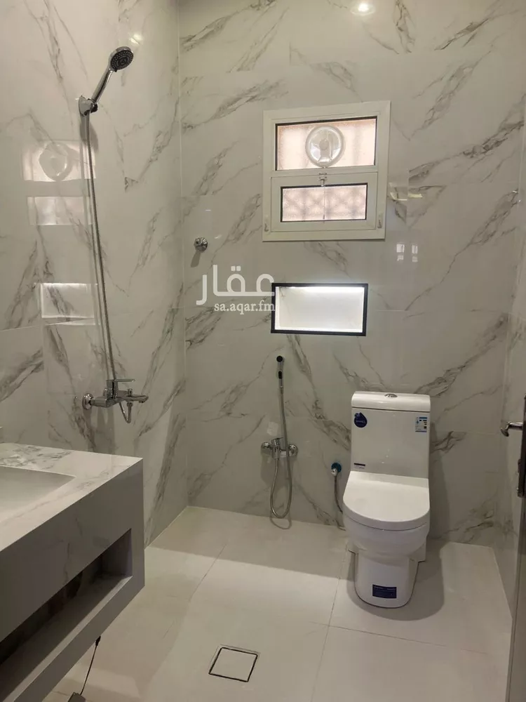 شقة للإيجار في شارع إسماعيل بن أبي الغنائم, حي المهدية, مدينة الرياض, منطقة الرياض صورة 3