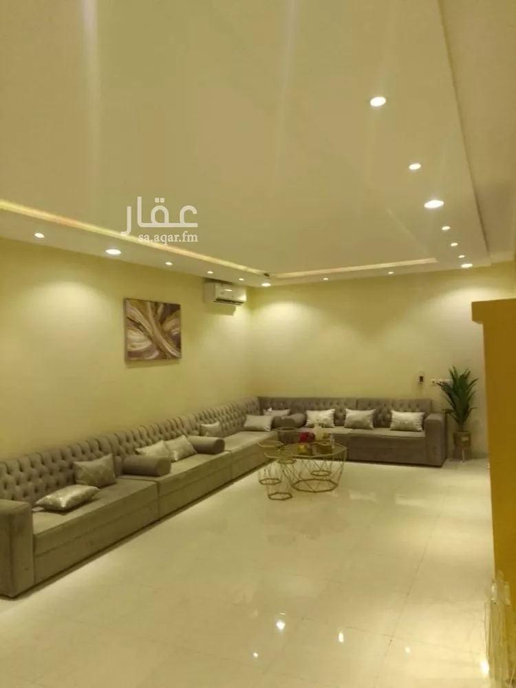 فيلا للإيجار في شارع عبدالرحمن ابن مرشد, حي المهدية, مدينة الرياض, منطقة الرياض صورة 5