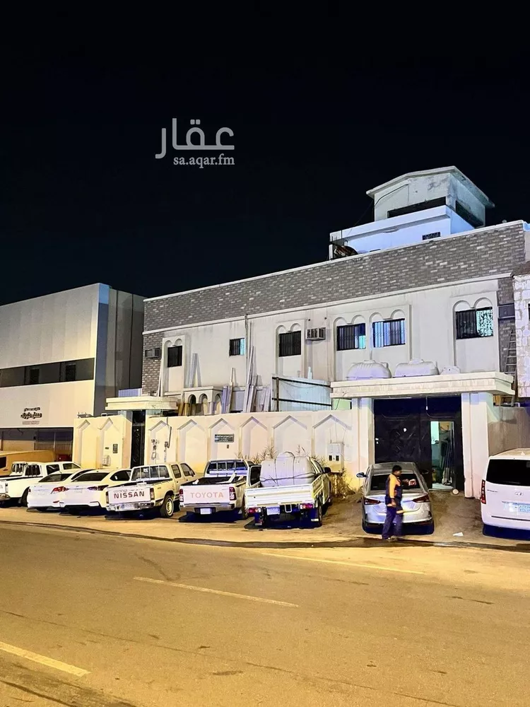 عمارة للبيع في شارع المضة, حي العريجاء الغربي, مدينة الرياض, منطقة الرياض