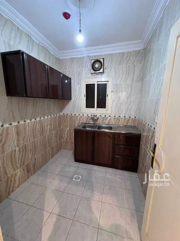 شقة للإيجار في شارع عبدالرحمن ابن غنام, حي البوادي, مدينة جدة, منطقة مكة المكرمة صورة 3