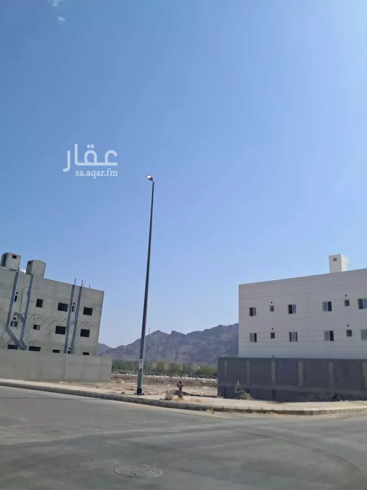 Land for Sale in Medina Al Uyun صورة 5