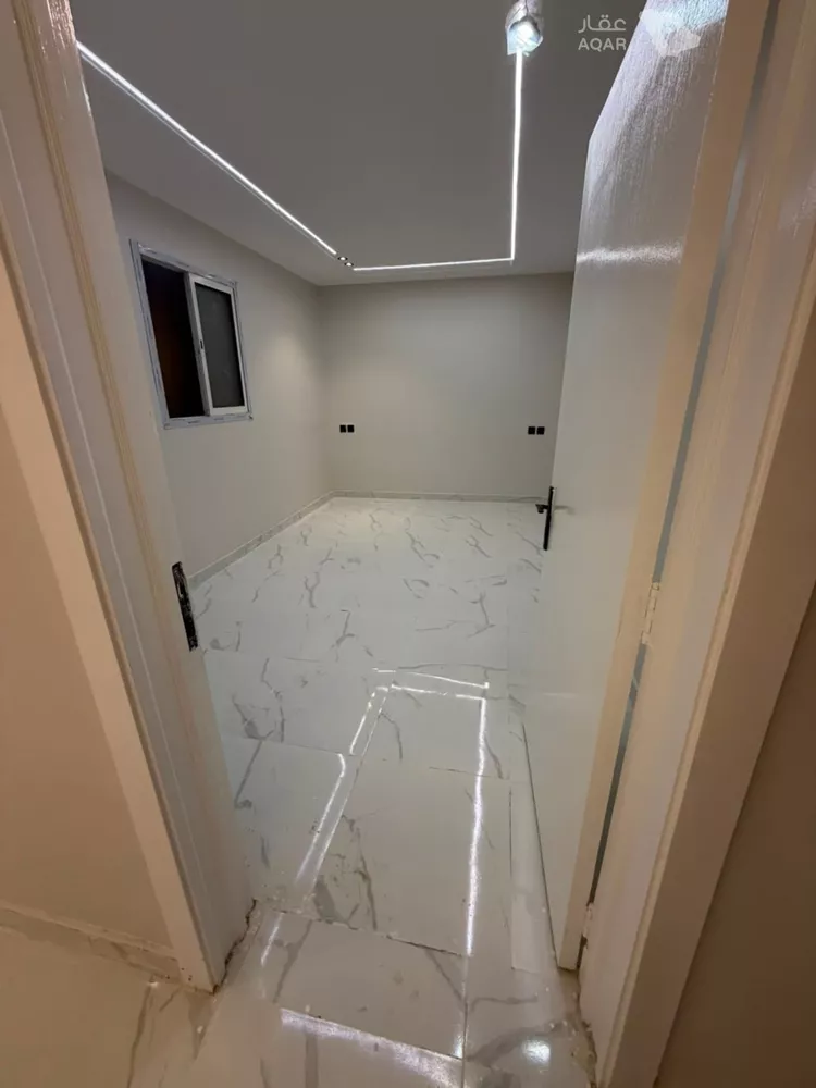 شقة للإيجار في شارع عبدالله ابن سعود ابن عبدالعزيز, حي إشبيلية, مدينة الرياض, منطقة الرياض 8