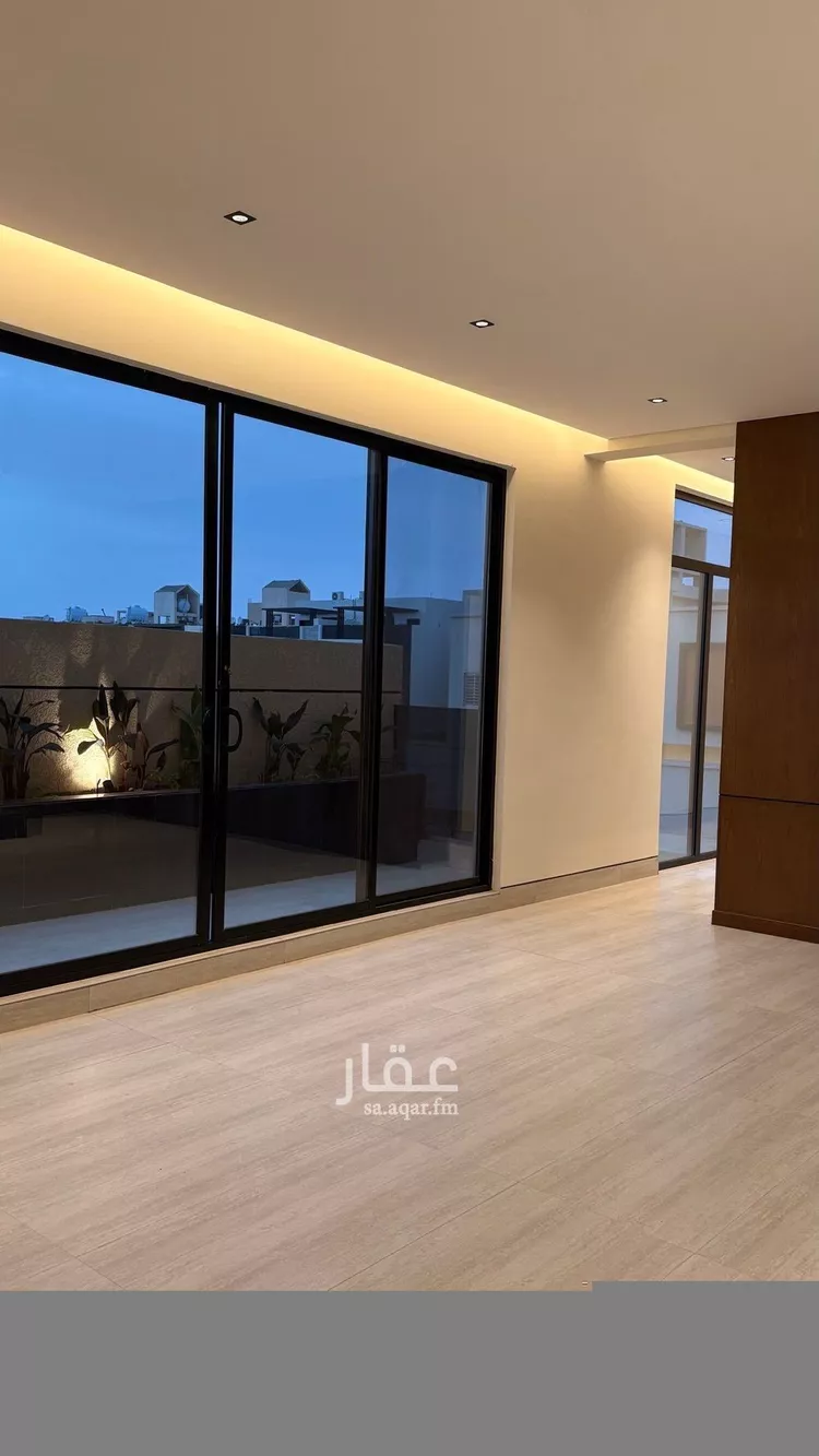 فيلا للبيع في شارع قطب الدين بن السلطان, حي المهدية, مدينة الرياض, منطقة الرياض صورة 4