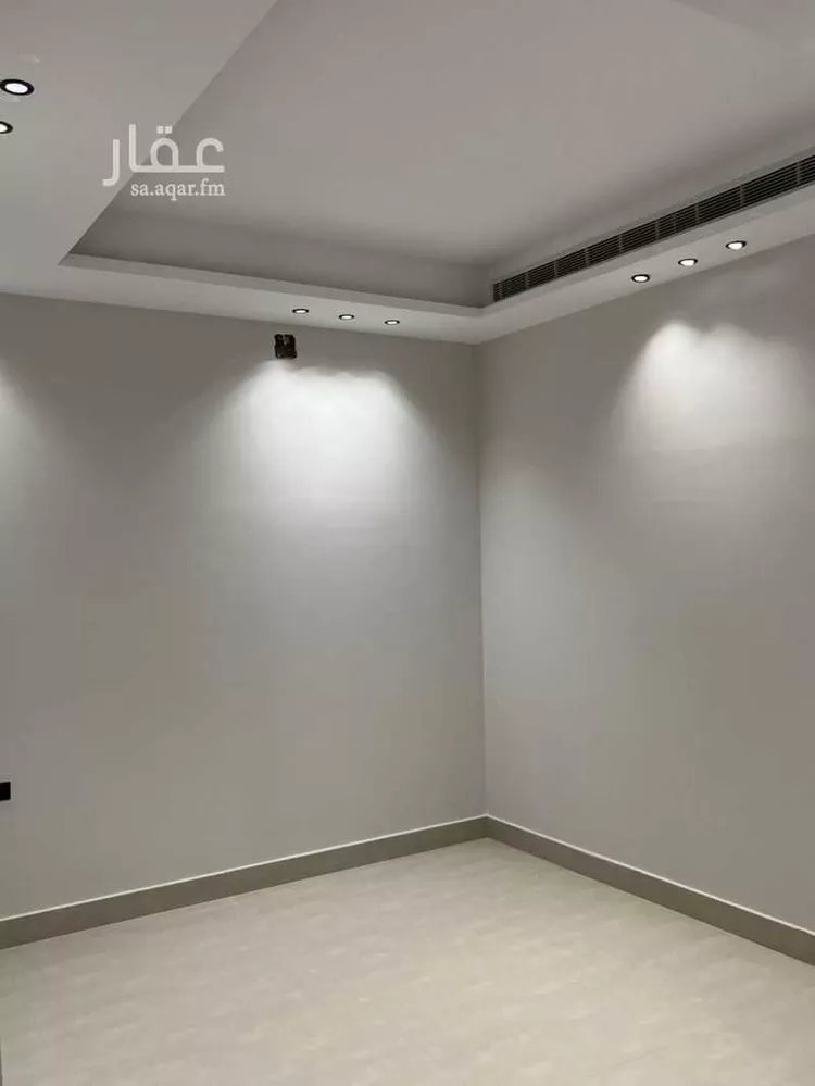 فيلا للبيع في شارع ابن دقيقة, حي المهدية, مدينة الرياض, منطقة الرياض صورة 5