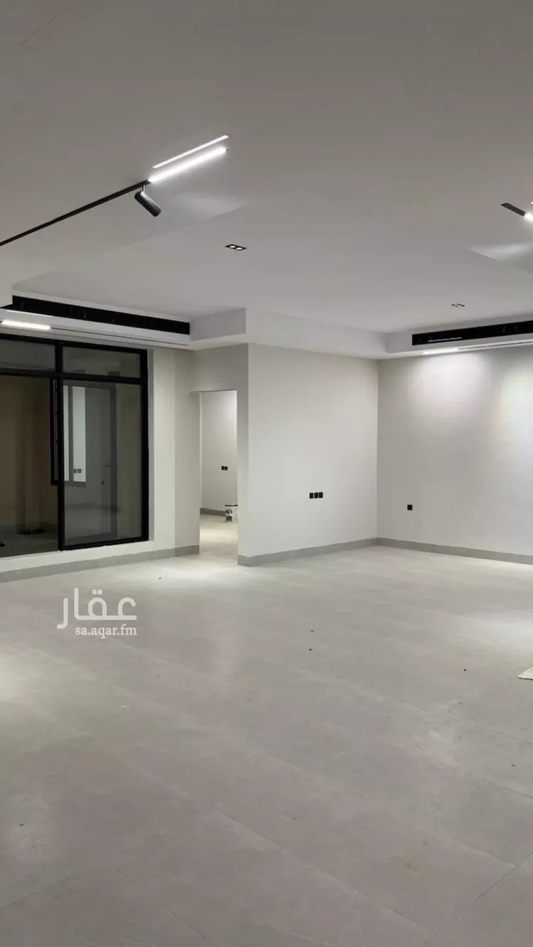 فيلا للبيع في شارع قطب الدين بن السلطان, حي المهدية, مدينة الرياض, منطقة الرياض صورة 4