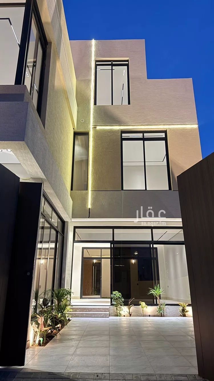 فيلا للبيع في شارع ابي الحسن, حي المهدية, مدينة الرياض, منطقة الرياض صورة 2