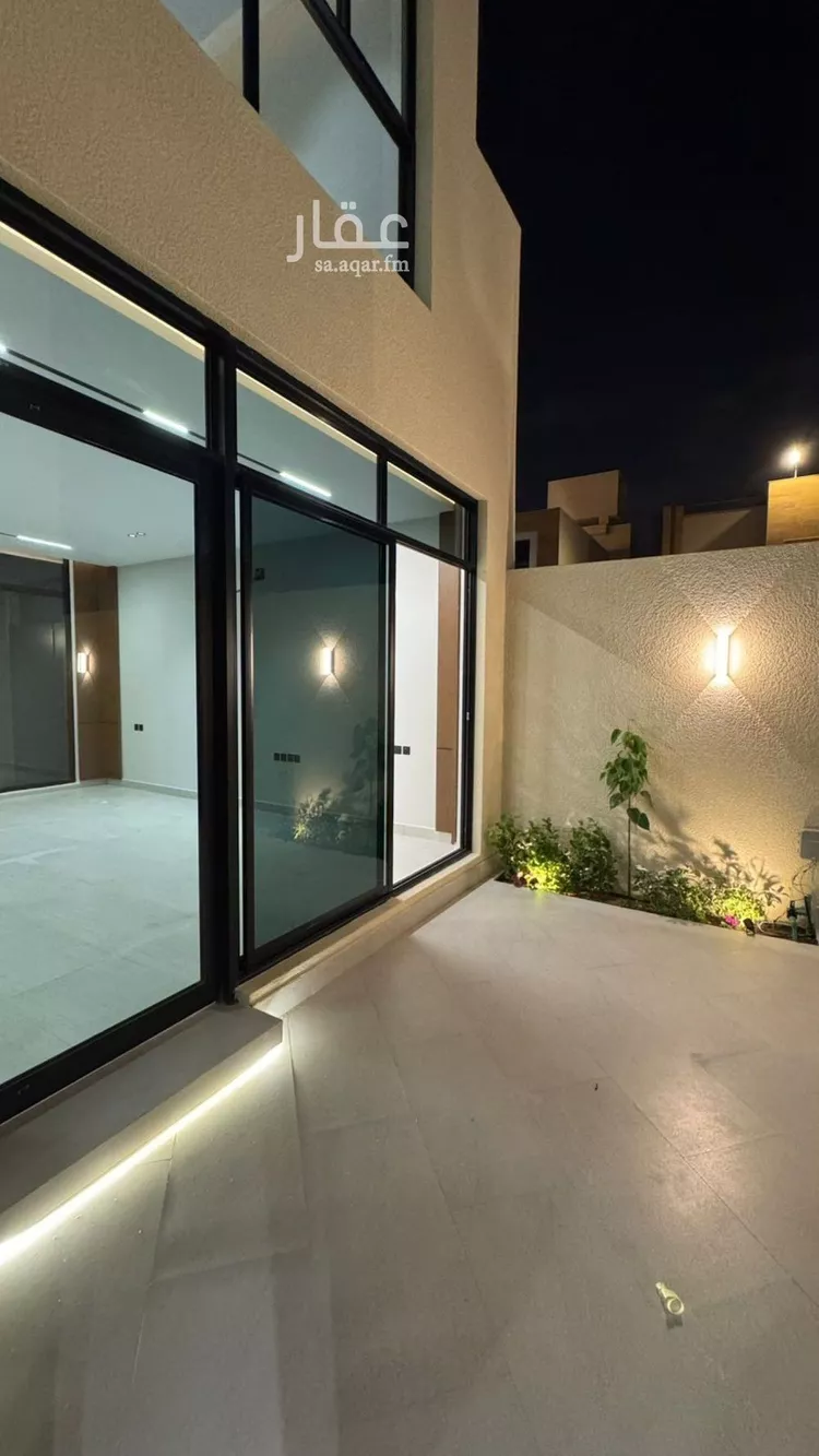 فيلا للبيع في شارع إبراهيم بن محمد الزمزمي, حي المهدية, مدينة الرياض, منطقة الرياض صورة 2
